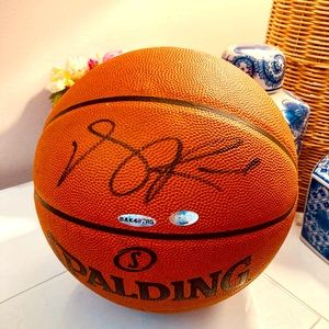 Sports memorabilia | Derrick Rose, 2009 signed basketball
